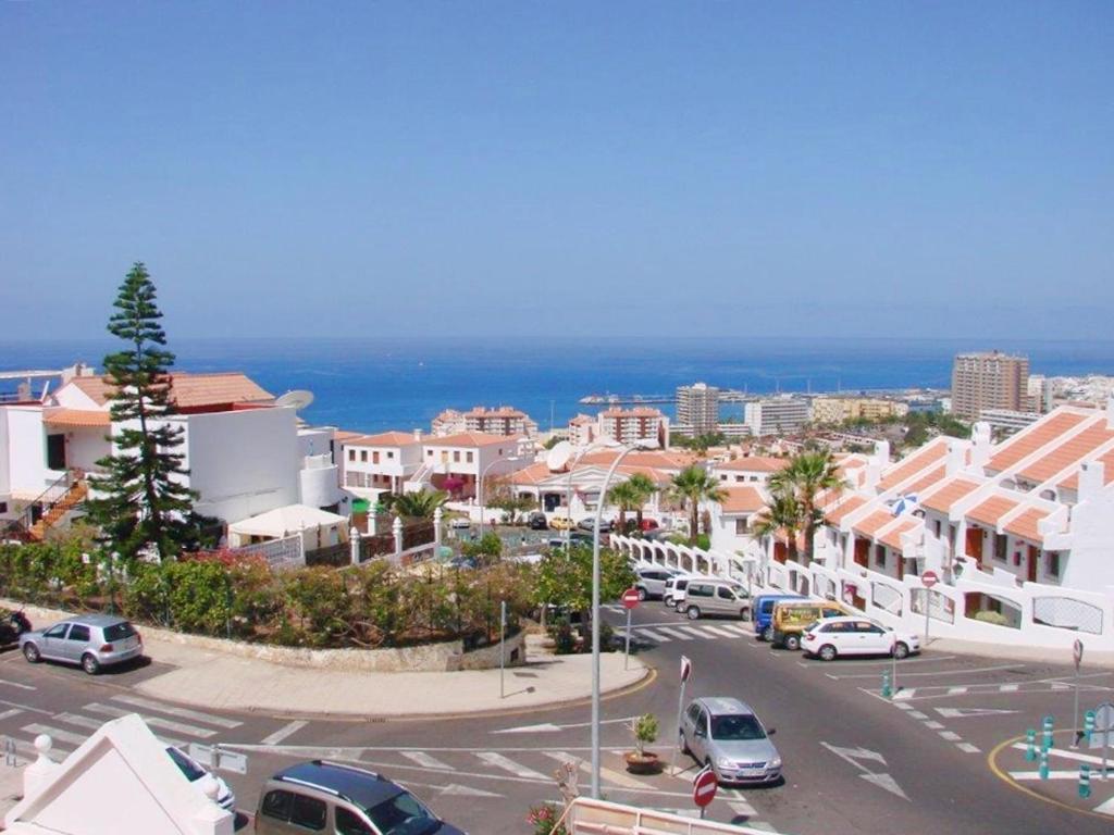 Apartment Blue Island House On The Hill Los Cristianos (Tenerife)